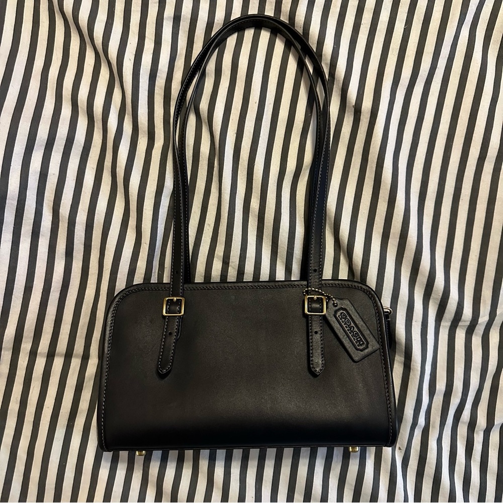 Coach Swing Zip Bag